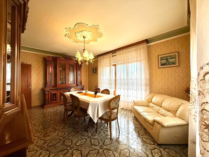 Image No.22-4 Bed House/Villa for sale