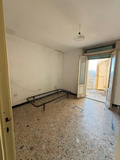 Image No.22-3 Bed Semi-Detached for sale