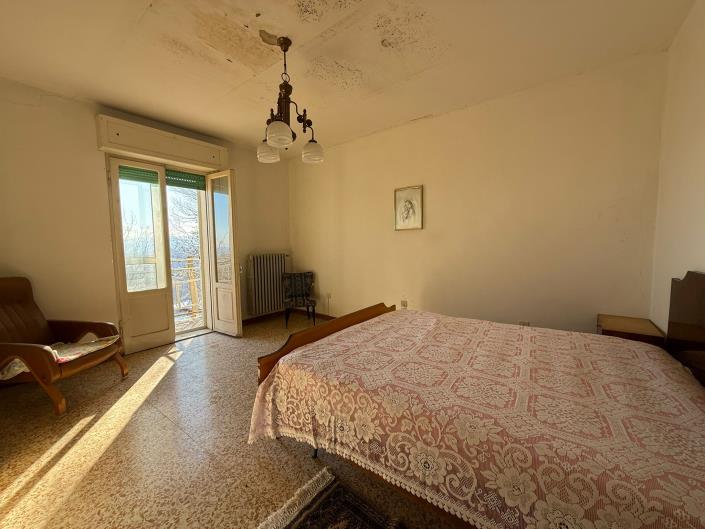 Image No.13-3 Bed Semi-Detached for sale