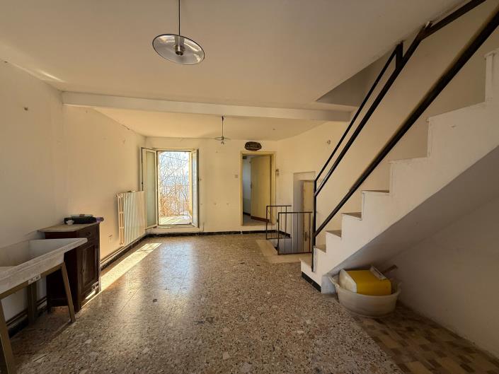 Image No.19-3 Bed Semi-Detached for sale