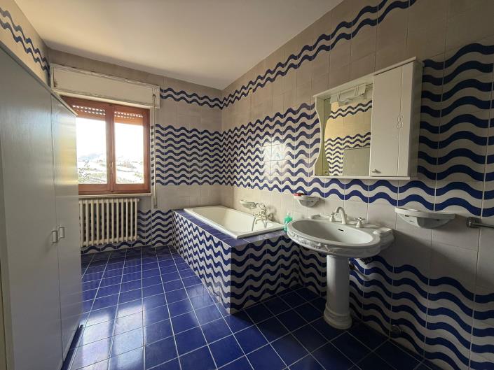 Image No.16-4 Bed House/Villa for sale