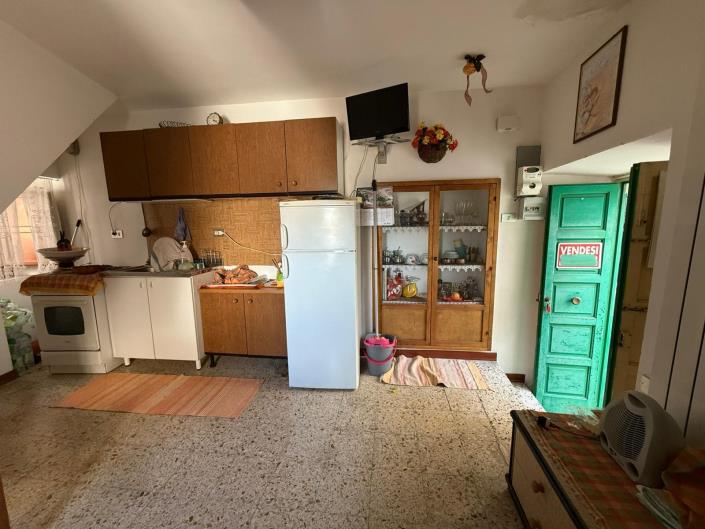 Image No.4-2 Bed Semi-Detached for sale