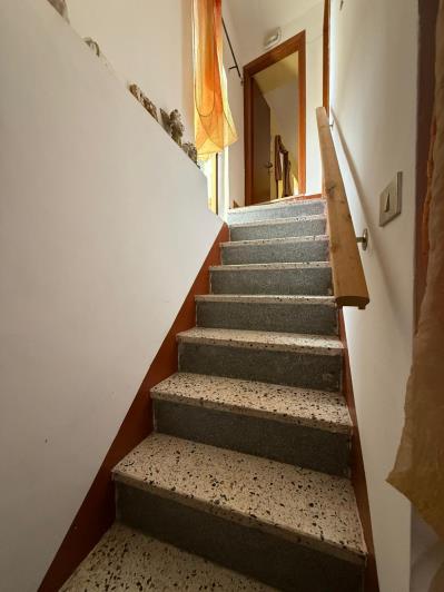 Image No.8-2 Bed Semi-Detached for sale