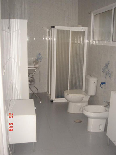 Image No.5-2 Bed House for sale