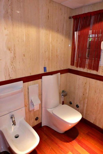 Image No.10-6 Bed House for sale