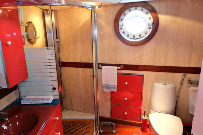 Image No.21-6 Bed House for sale