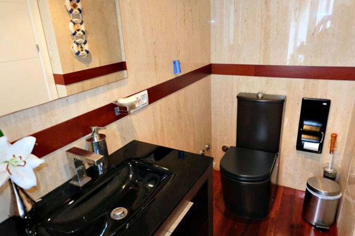 Image No.33-6 Bed House for sale