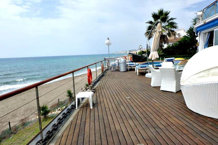 Image No.8-6 Bed House for sale