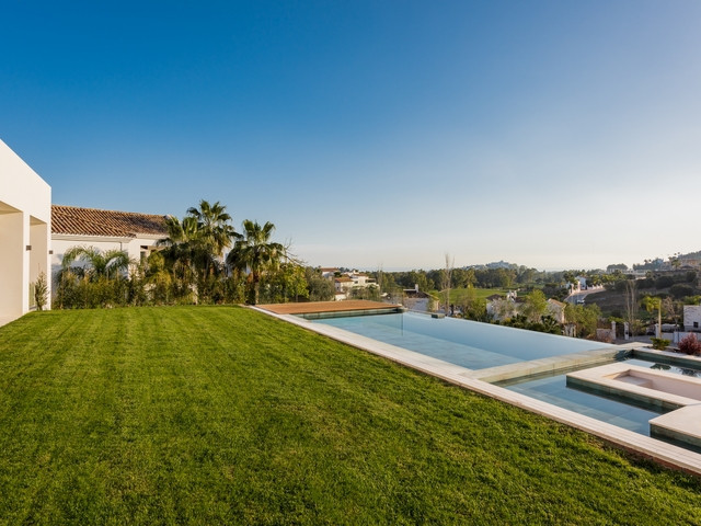 Image No.15-5 Bed House for sale