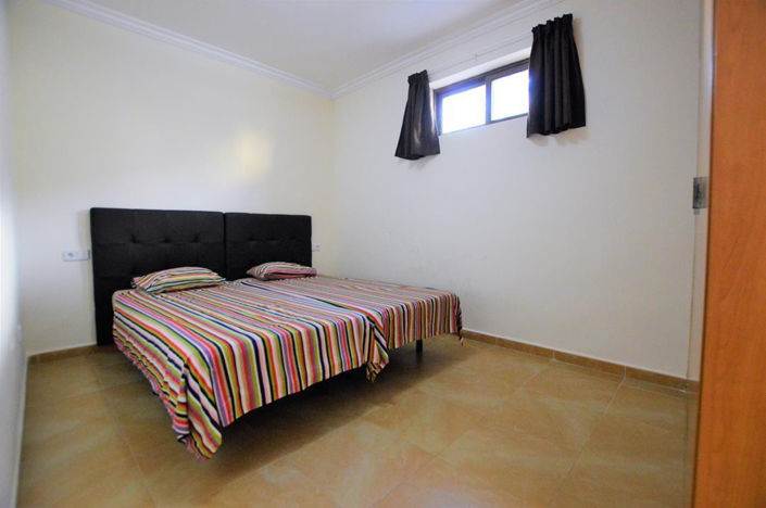 Image No.10-5 Bed House for sale