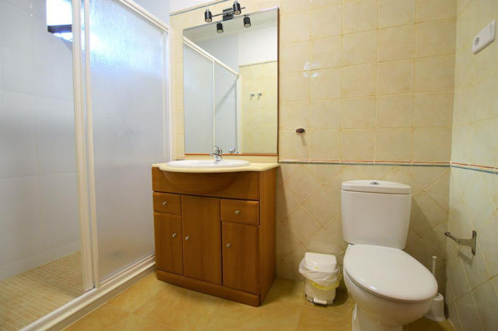 Image No.11-5 Bed House for sale