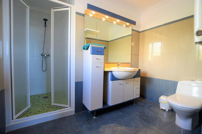 Image No.15-5 Bed House for sale