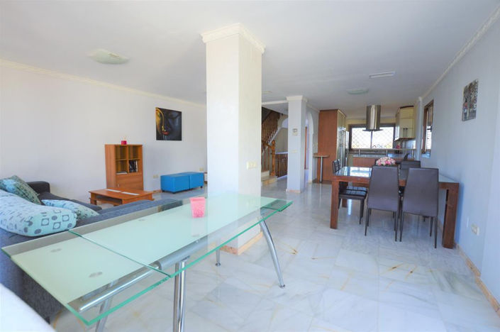 Image No.4-5 Bed House for sale