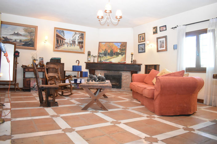 Image No.10-4 Bed Villa for sale