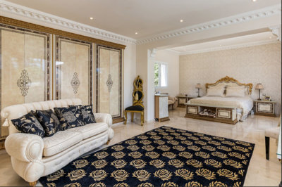 12-53013098fcab6c38b1379cd33298e050