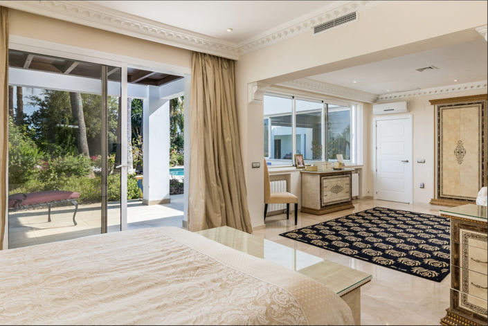 Image No.22-5 Bed House for sale