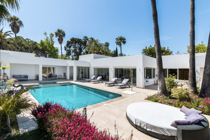 Image No.26-5 Bed House for sale