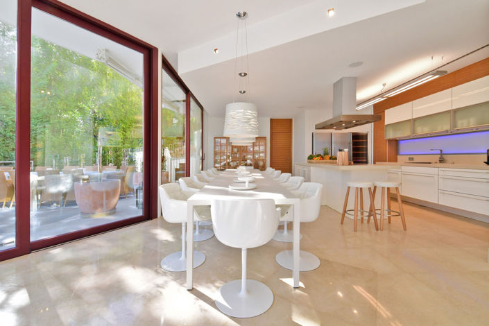 Image No.6-7 Bed House for sale