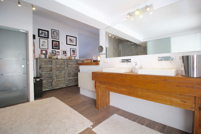 Image No.14-3 Bed House for sale