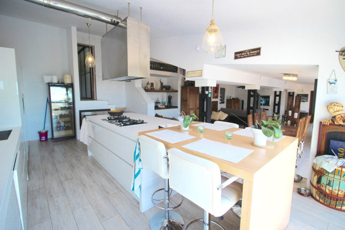 Image No.6-3 Bed House for sale