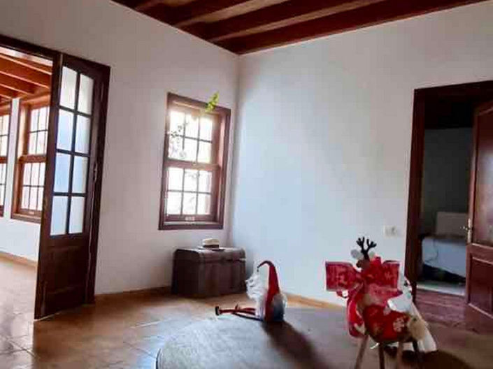 Image No.13-3 Bed House for sale