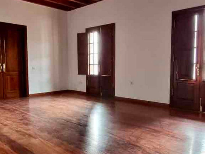 Image No.14-3 Bed House for sale