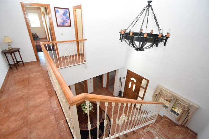 Image No.13-4 Bed House for sale