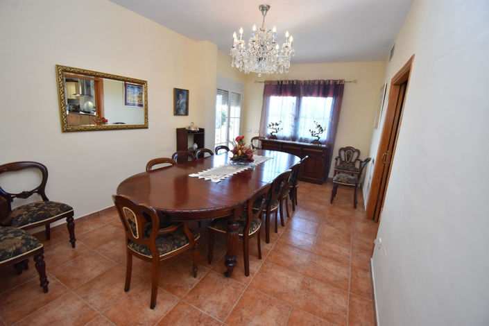 Image No.23-4 Bed House for sale