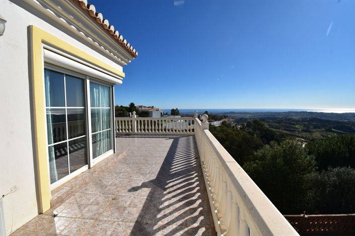 Image No.3-4 Bed House for sale