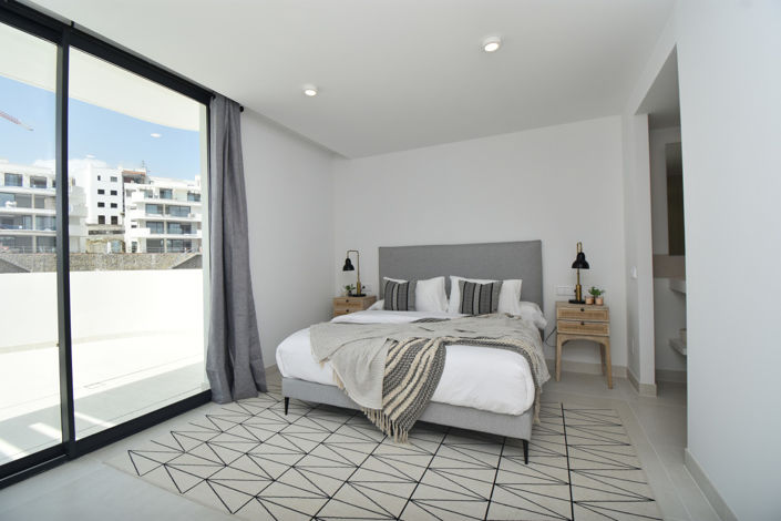 Image No.12-2 Bed Apartment for sale