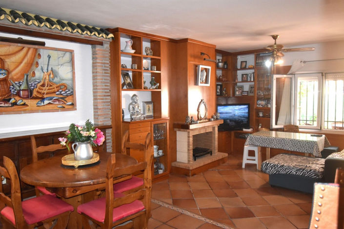 Image No.3-4 Bed Villa for sale