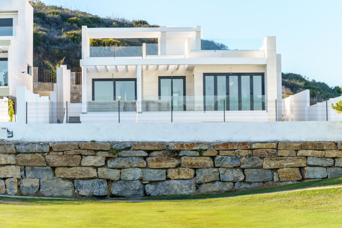 Image No.2-3 Bed Villa for sale