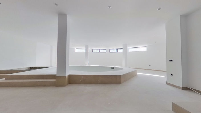 Image No.15-5 Bed Villa for sale