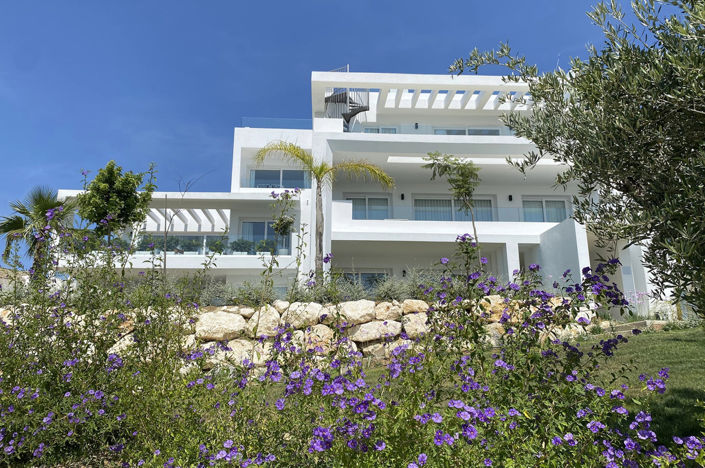 Image No.2-2 Bed Property for sale