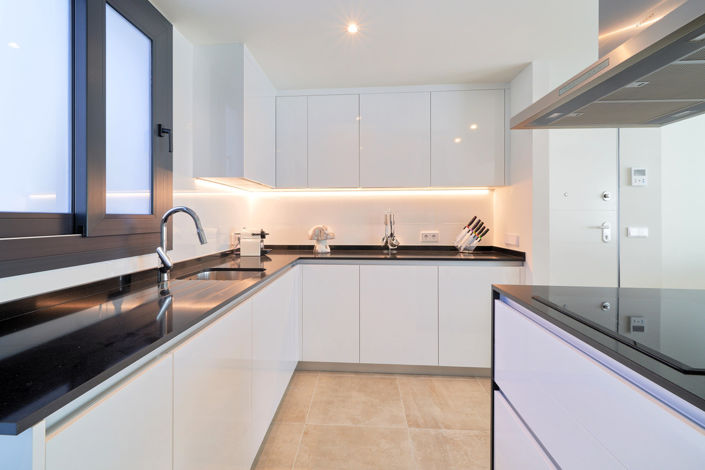 Image No.25-2 Bed Property for sale