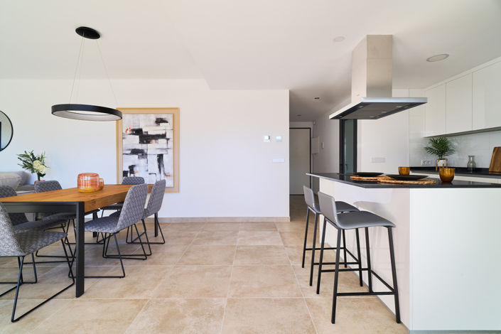 Image No.32-2 Bed Property for sale