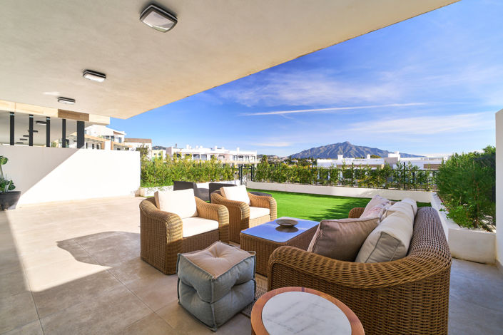 Image No.9-2 Bed Property for sale