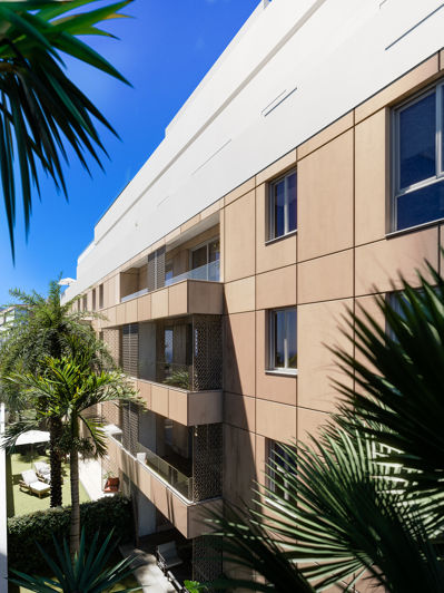 Image No.21-2 Bed Property for sale