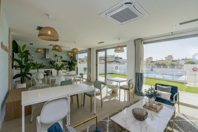 11-20939a0134ad724a8cb2a801094d15a4