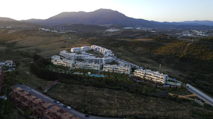 Image No.18-2 Bed Property for sale