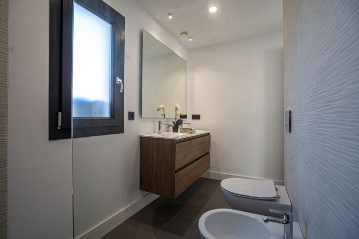 Image No.29-4 Bed Villa for sale