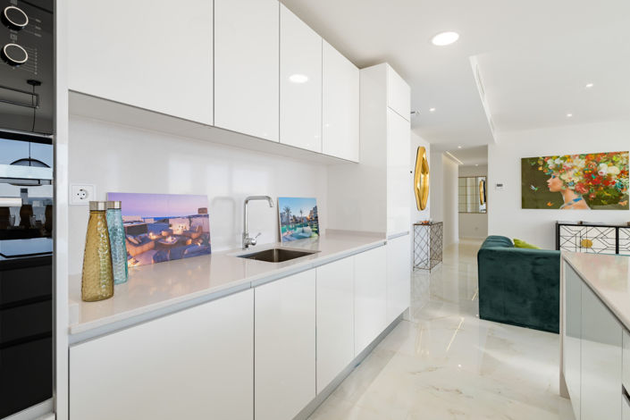 Image No.23-3 Bed Property for sale