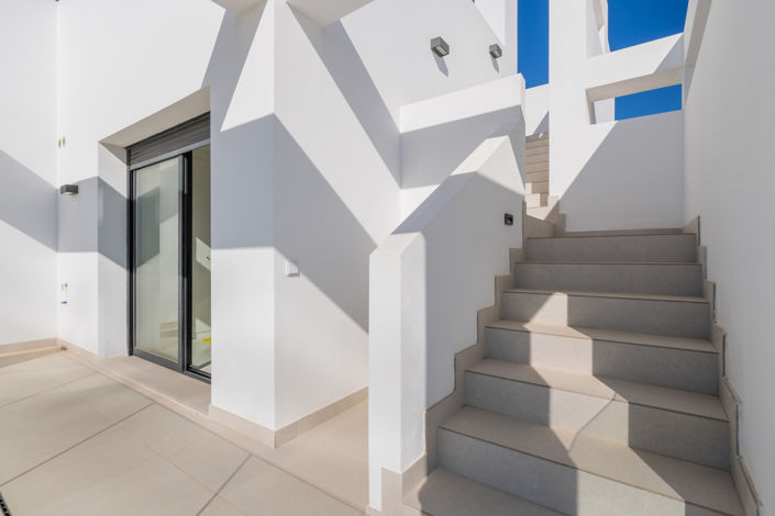 Image No.35-3 Bed Property for sale