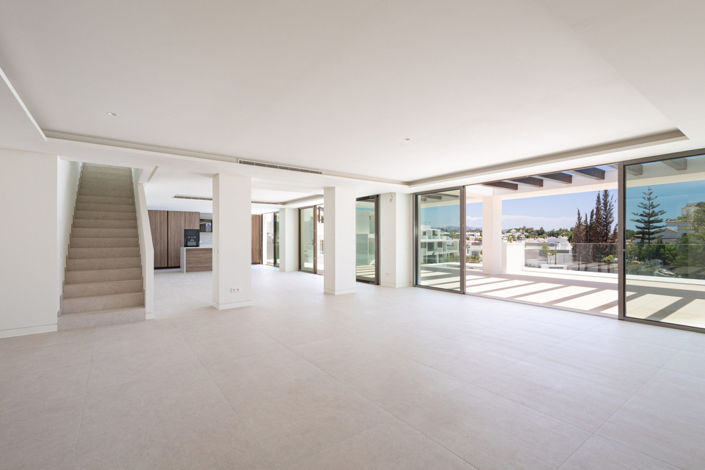 Image No.21-4 Bed Apartment for sale