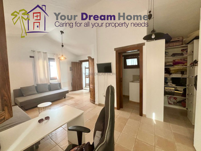 Image No.17-3 Bed House for sale