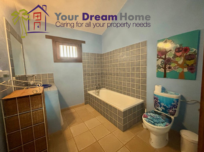 Image No.19-3 Bed House for sale