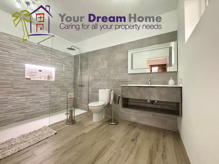 Image No.20-3 Bed House for sale