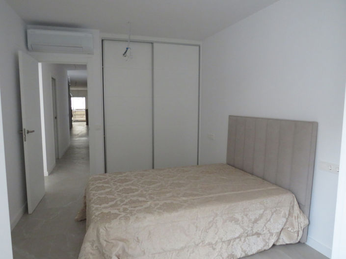 Image No.10-2 Bed Apartment for sale