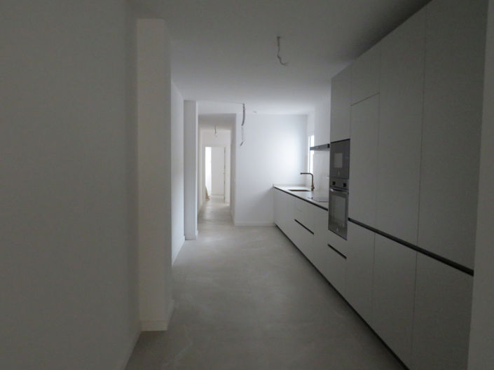 Image No.24-2 Bed Apartment for sale