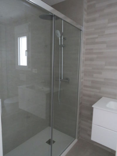 Image No.25-2 Bed Apartment for sale
